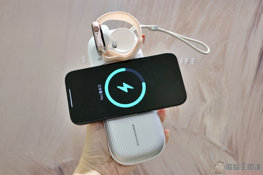 momax 三合一無線充電行動電源,iPhone、Apple Watch、AirPods 一次充好 - 電腦王阿達 momax 三合一無線充電行動電源,iPhone、Apple Watch、AirPods 一次充好 - 電腦王阿達