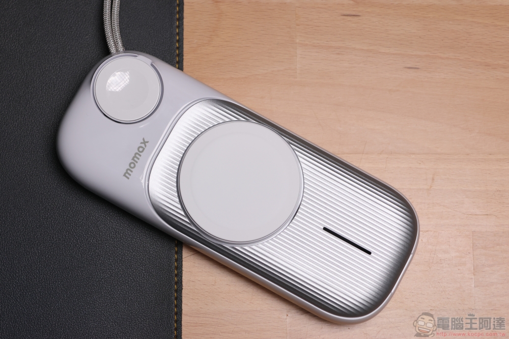 momax 三合一無線充電行動電源,iPhone、Apple Watch、AirPods 一次充好 - 電腦王阿達 momax 三合一無線充電行動電源,iPhone、Apple Watch、AirPods 一次充好 - 電腦王阿達