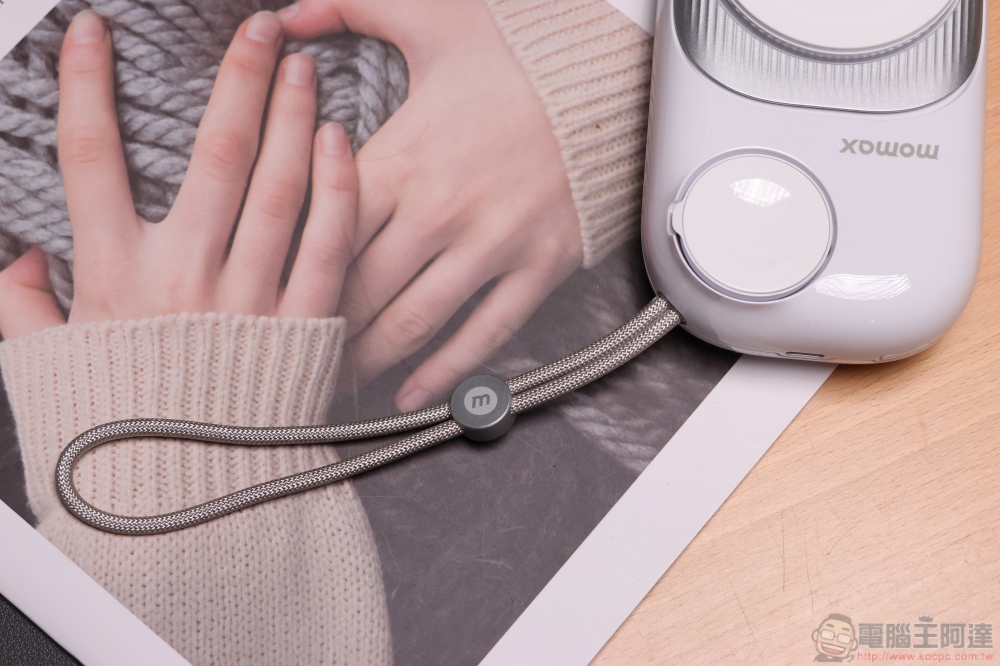 momax 三合一無線充電行動電源,iPhone、Apple Watch、AirPods 一次充好 - 電腦王阿達 momax 三合一無線充電行動電源,iPhone、Apple Watch、AirPods 一次充好 - 電腦王阿達