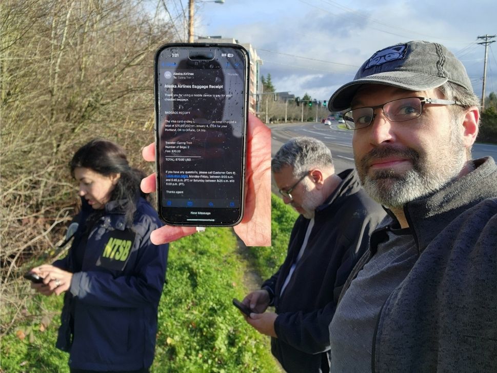 阿拉斯加航空意外飛出機外的 iPhone 手機被拾獲,掉落 16000 英尺竟完好無損 - 電腦王阿達 阿拉斯加航空意外飛出機外的 iPhone 手機被拾獲,掉落 16000 英尺竟完好無損 - 電腦王阿達