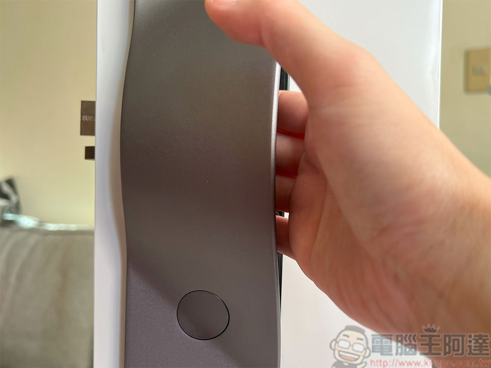 最美「鹿客 LOCKIN V5 Max 9 合 1 掌靜脈智慧門鎖」開箱實測:高質感流線設計、9 種開鎖方式、C級頂尖鎖芯,守護你的門戶安全 - 電腦王阿達 最美「鹿客 LOCKIN V5 Max 9 合 1 掌靜脈智慧門鎖」開箱實測:高質感流線設計、9 種開鎖方式、C級頂尖鎖芯,守護你的門戶安全 - 電腦王阿達