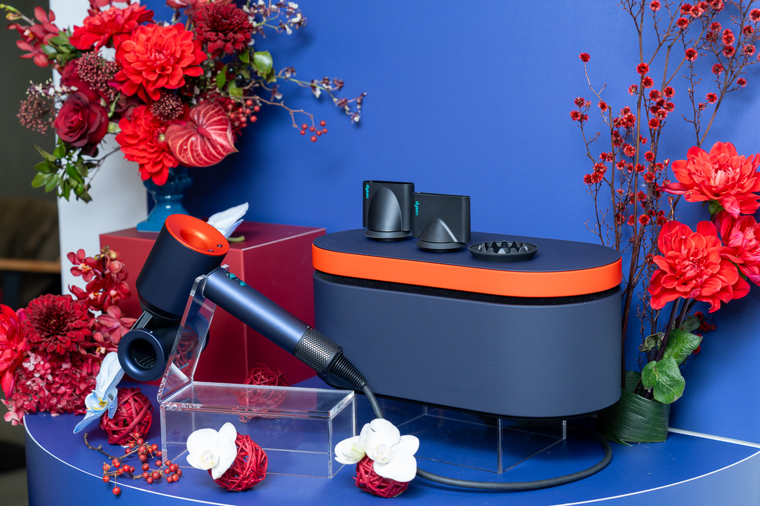 Dyson Supersonic™ 普魯士藍托帕石拼色,龍年限定款讓你美美過新年 - 電腦王阿達 Dyson Supersonic™ 普魯士藍托帕石拼色,龍年限定款讓你美美過新年 - 電腦王阿達