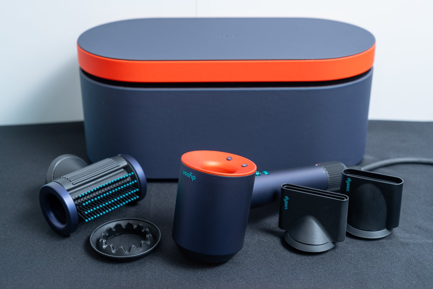 Dyson Supersonic™ 普魯士藍托帕石拼色,龍年限定款讓你美美過新年 - 電腦王阿達 Dyson Supersonic™ 普魯士藍托帕石拼色,龍年限定款讓你美美過新年 - 電腦王阿達