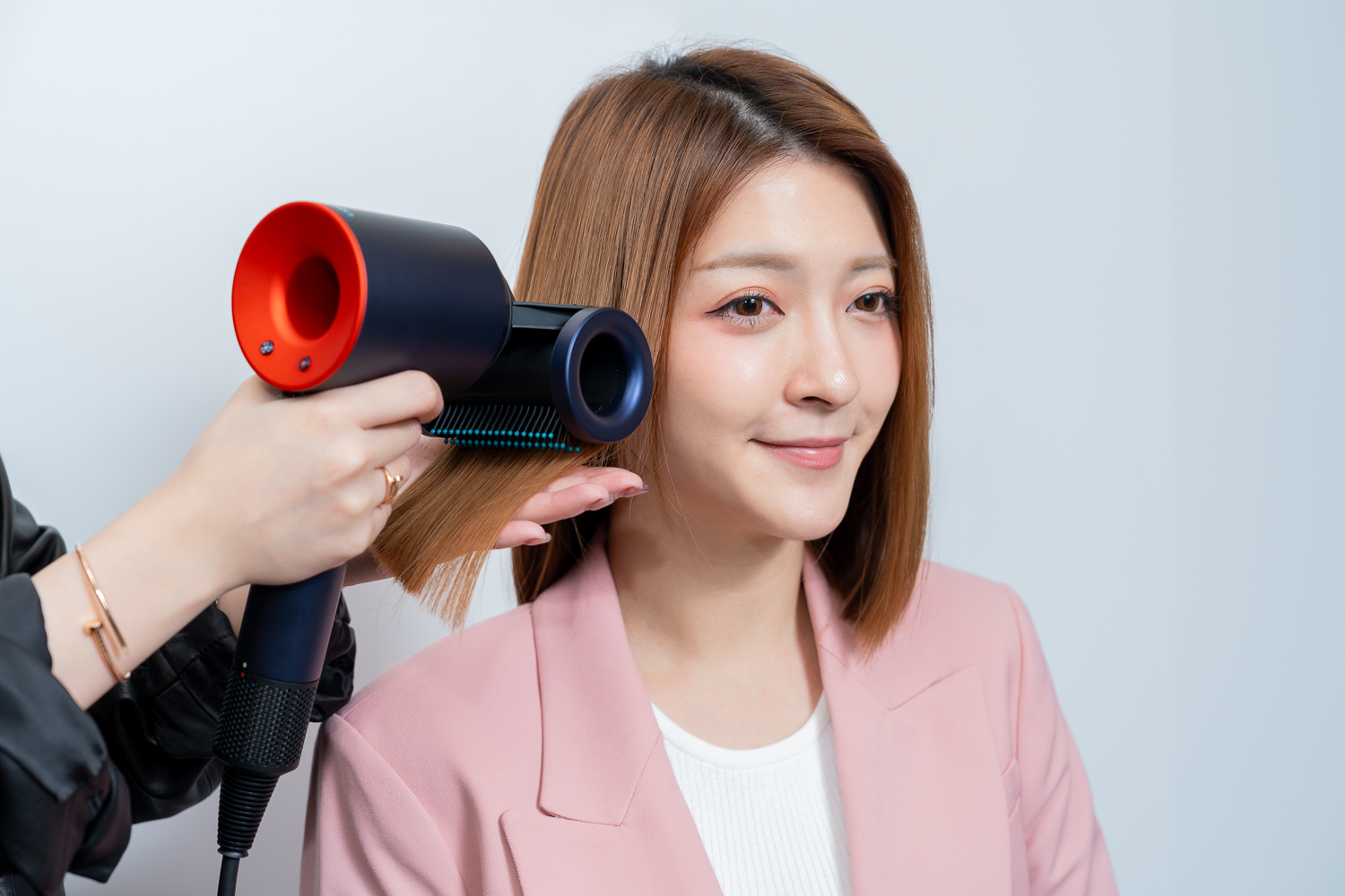 Dyson Supersonic™ 普魯士藍托帕石拼色,龍年限定款讓你美美過新年 - 電腦王阿達 Dyson Supersonic™ 普魯士藍托帕石拼色,龍年限定款讓你美美過新年 - 電腦王阿達
