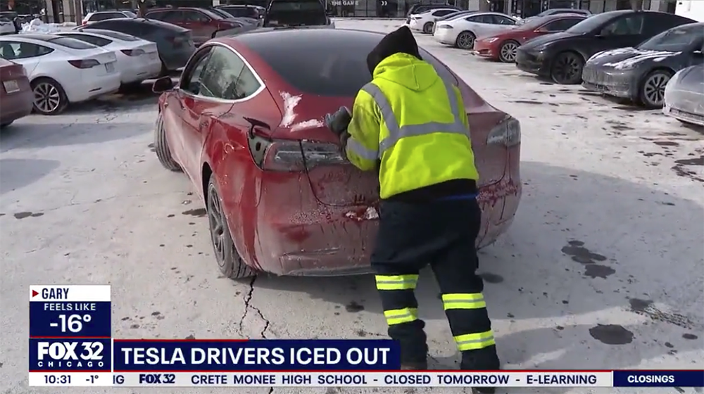 極端寒冷天氣導致 Tesla 無法充電 極端寒冷天氣導致 Tesla 無法充電