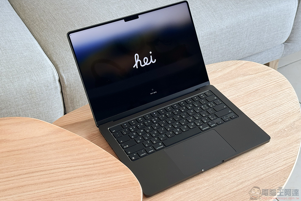 頂規 M3 Max MacBook Pro 開箱體驗:太空黑,帶你飛 - 電腦王阿達 頂規 M3 Max MacBook Pro 開箱體驗:太空黑,帶你飛 - 電腦王阿達