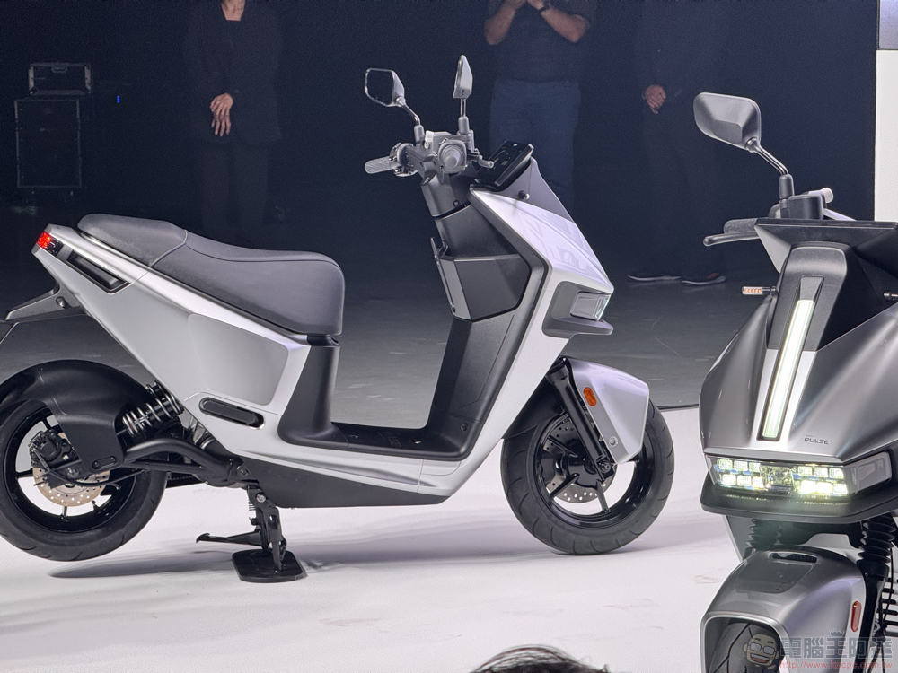 9kW 新動力!Gogoro Pulse 旗艦新車發表:智慧觸控儀表、先進頭燈搭載 - 電腦王阿達 9kW 新動力!Gogoro Pulse 旗艦新車發表:智慧觸控儀表、先進頭燈搭載 - 電腦王阿達