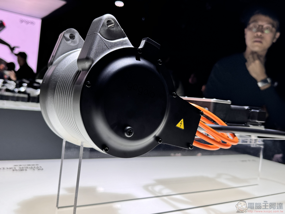 9kW 新動力!Gogoro Pulse 旗艦新車發表:智慧觸控儀表、先進頭燈搭載 - 電腦王阿達 9kW 新動力!Gogoro Pulse 旗艦新車發表:智慧觸控儀表、先進頭燈搭載 - 電腦王阿達