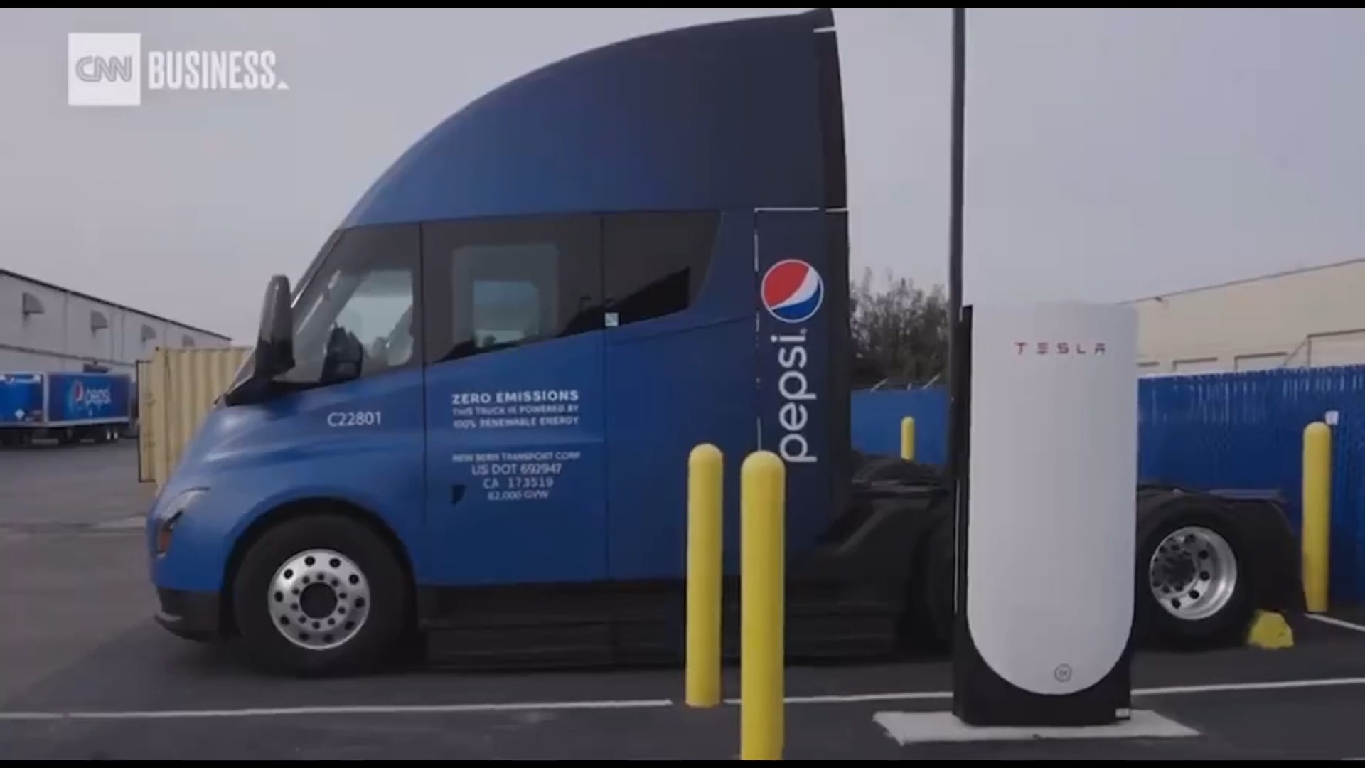 Tesla Semi 電動卡車現在單日行駛已可超過 1000 英里,終於追上燃油卡車水準 - 電腦王阿達 Tesla Semi 電動卡車現在單日行駛已可超過 1000 英里,終於追上燃油卡車水準 - 電腦王阿達