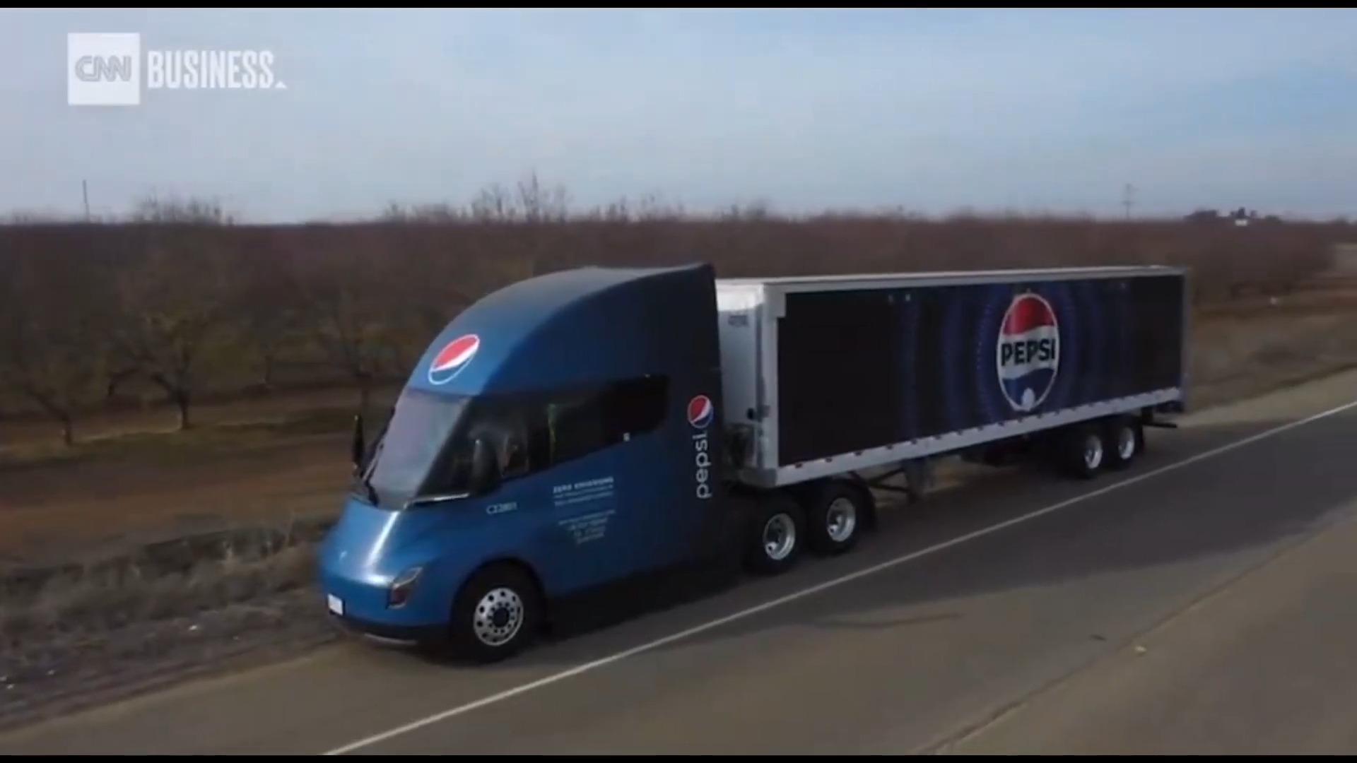 Tesla Semi 電動卡車現在單日行駛已可超過 1000 英里,終於追上燃油卡車水準 - 電腦王阿達 Tesla Semi 電動卡車現在單日行駛已可超過 1000 英里,終於追上燃油卡車水準 - 電腦王阿達