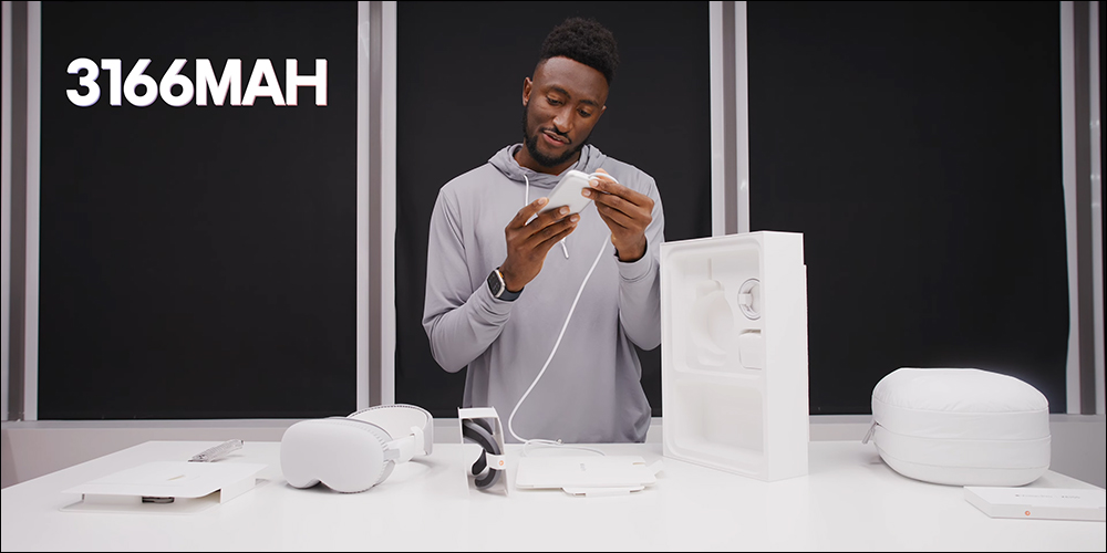 Apple Vision Pro 電池組可用這方式拆卸,12 個金屬接點的接頭長得像寬版 Lightning ?不支援熱插拔,電池容量同步揭曉 - 電腦王阿達 Apple Vision Pro 電池組可用這方式拆卸,12 個金屬接點的接頭長得像寬版 Lightning ?不支援熱插拔,電池容量同步揭曉 - 電腦王阿達