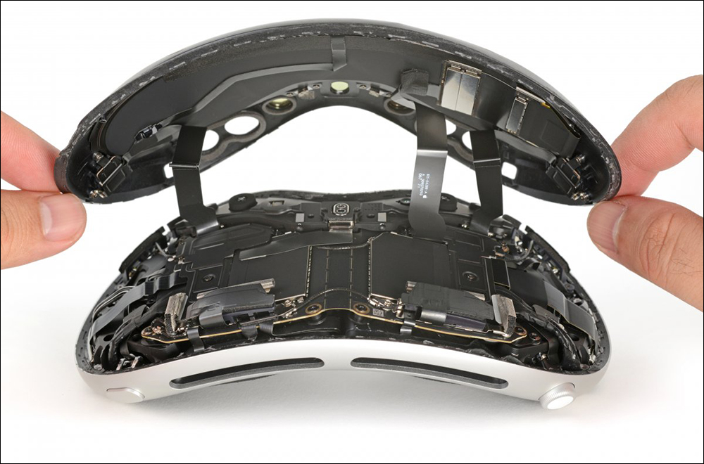 iFixit 拆解 Apple Vision Pro 頭戴裝置,內部結構相當複雜 - 電腦王阿達 iFixit 拆解 Apple Vision Pro 頭戴裝置,內部結構相當複雜 - 電腦王阿達