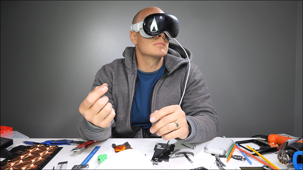 Apple Vision Pro 耐用度暴力測試,意外揭露維修費高達 800 美元的前方的「玻璃」蓋版,可能不是玻璃? - 電腦王阿達 Apple Vision Pro 耐用度暴力測試,意外揭露維修費高達 800 美元的前方的「玻璃」蓋版,可能不是玻璃? - 電腦王阿達