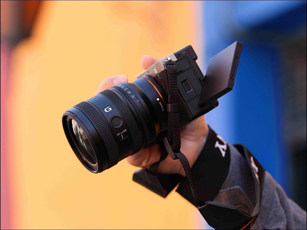 FE 24-50mm F2.8 G 鏡頭的高度操作性及可靠性 FE 24-50mm F2.8 G 鏡頭的高度操作性及可靠性