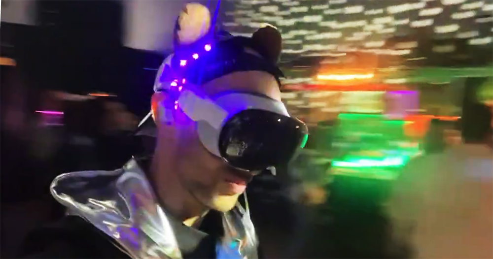 Vision Pro 超潮新用途曝光:參加「空間運算趴」活動 - 電腦王阿達 Vision Pro 超潮新用途曝光:參加「空間運算趴」活動 - 電腦王阿達