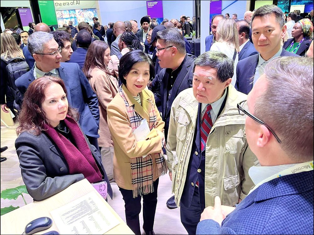 遠傳、微軟於MWC 2024宣示攜手引進生成式AI即時行動通訊語音翻譯及防詐服務 - 電腦王阿達 遠傳、微軟於MWC 2024宣示攜手引進生成式AI即時行動通訊語音翻譯及防詐服務 - 電腦王阿達