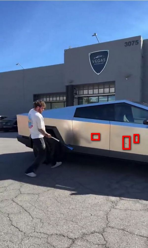 超堅固!國外網友實驗使用球棒砸 Cybertruck 車門,車門沒事,球棒卻彎了 - 電腦王阿達 超堅固!國外網友實驗使用球棒砸 Cybertruck 車門,車門沒事,球棒卻彎了 - 電腦王阿達