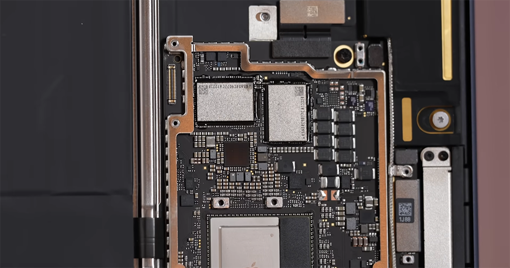 拆解顯示 M3 MacBook Air 基礎款「回到」雙 SSD 晶片規格 - 電腦王阿達
