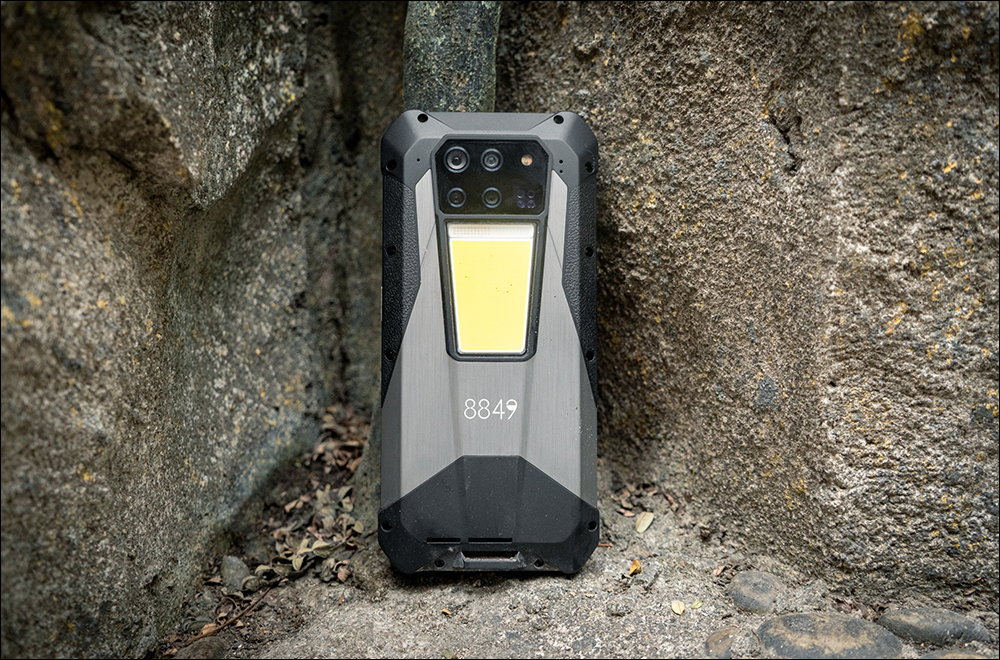UNIHERTZ Tank 3 Pro 三防投影手機推出:搭載雷射投影、23800mAh電池、200MP相機、18GB RAM 與 512GB ROM - 電腦王阿達 UNIHERTZ Tank 3 Pro 三防投影手機推出:搭載雷射投影、23800mAh電池、200MP相機、18GB RAM 與 512GB ROM - 電腦王阿達