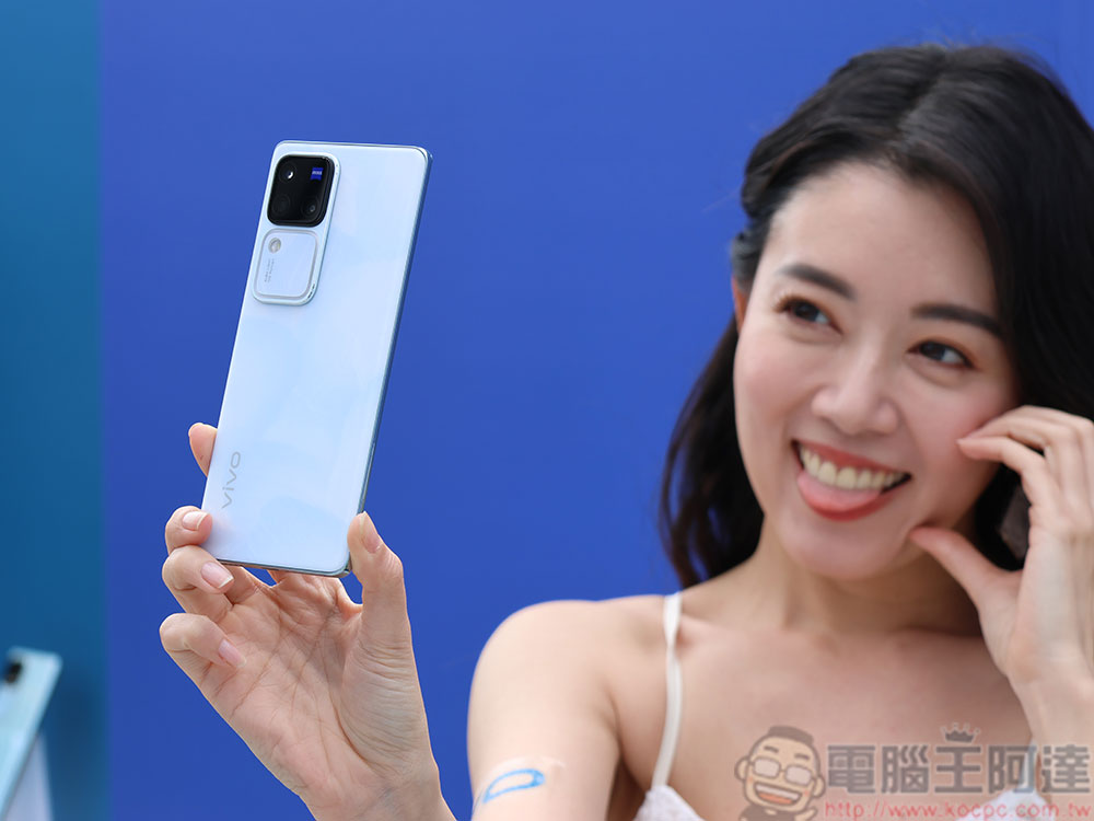 vivo V30 系列人像旗艦在台推出,雙色光環綻放你的自信美 - 電腦王阿達 vivo V30 系列人像旗艦在台推出,雙色光環綻放你的自信美 - 電腦王阿達