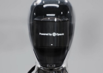 自主學習人型機器人 Figure-01 與 OpenAI 合作 現在能夠描述周圍環境並回顧自己的行為