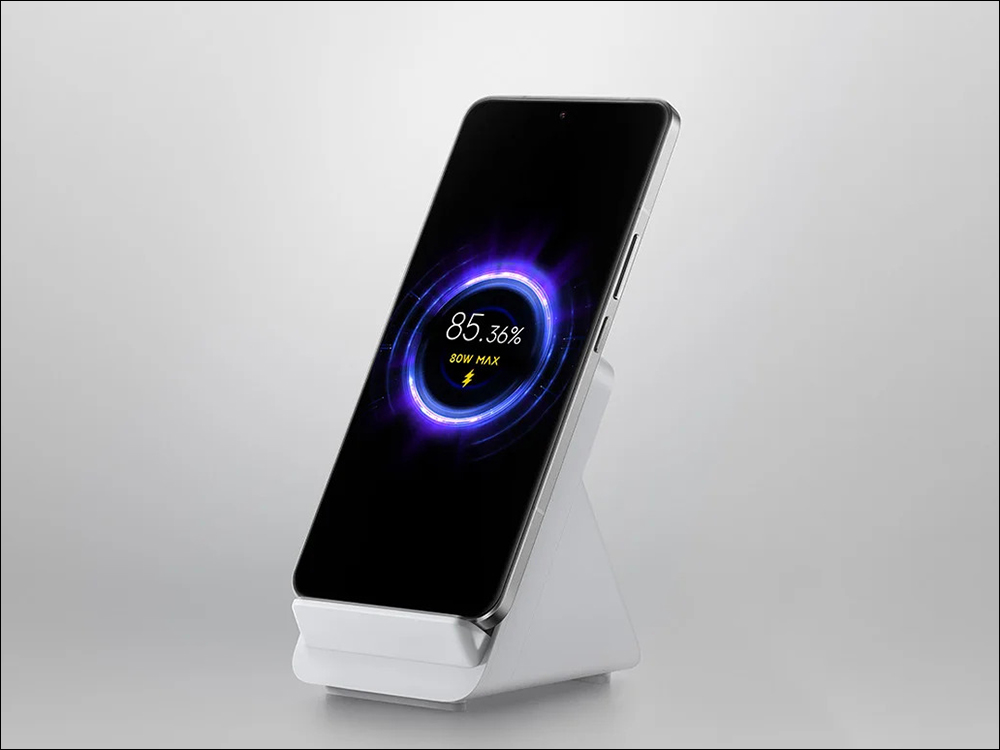Xiaomi 升降式風冷無線充電座 80W 正式在台開賣,搭載智慧自適應雙線圈、支援 80W Xiaomi HyperCharge ,將於 3/22 起陸續出貨 - 電腦王阿達 Xiaomi 升降式風冷無線充電座 80W 正式在台開賣,搭載智慧自適應雙線圈、支援 80W Xiaomi HyperCharge ,將於 3/22 起陸續出貨 - 電腦王阿達