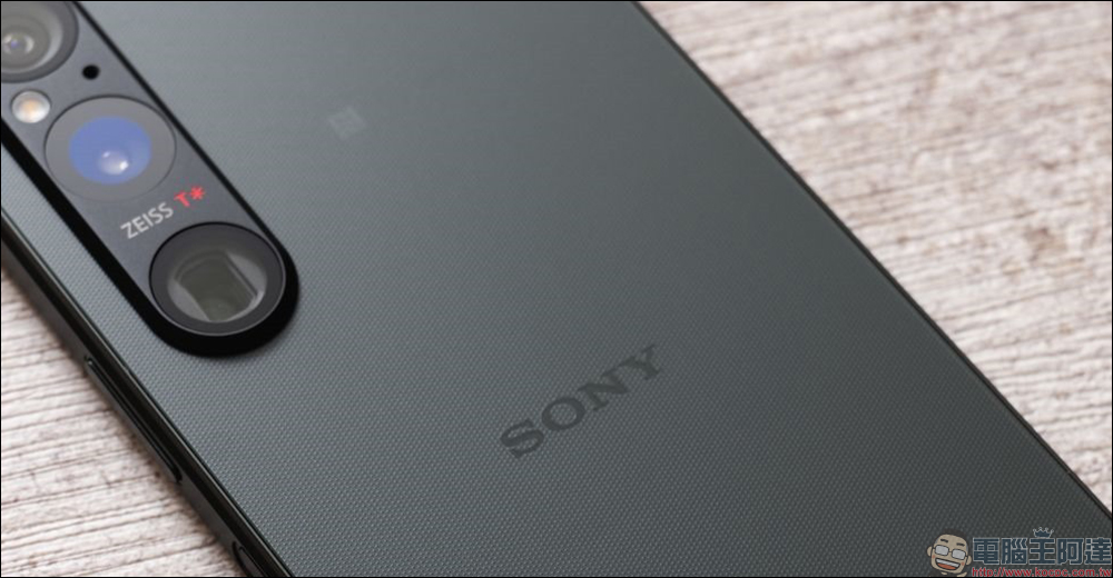 Sony Xperia 1 VI 傳聞將捨棄經典的 4K 21:9 螢幕，迎向全新路線 - 電腦王阿達