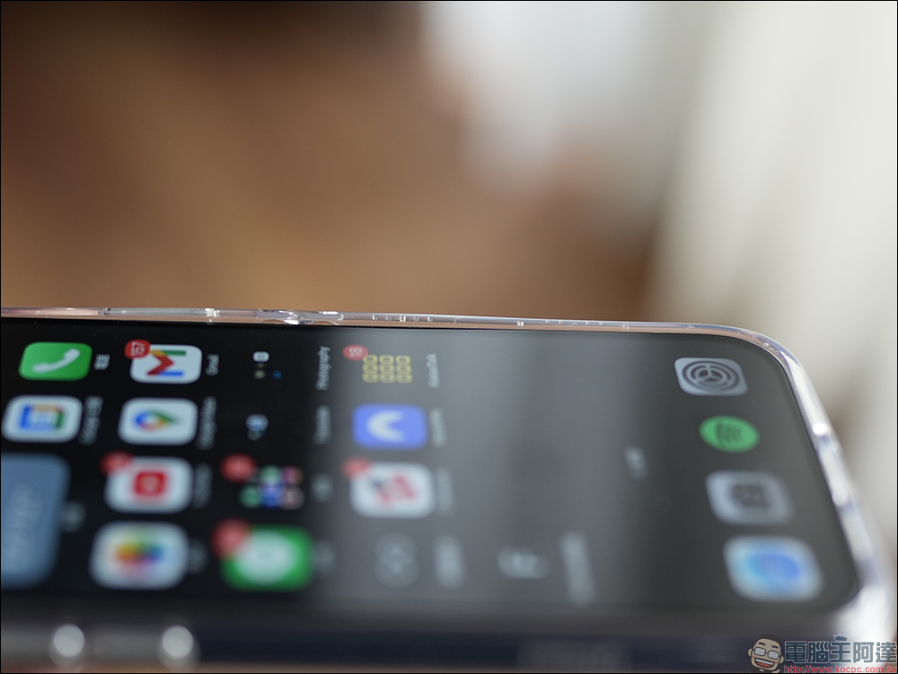PRIIÖ iPhone 15 Pro Echo系列透明保護殼開箱|獨家專利隱藏式揚聲槽設計、超強磁吸功能,附贈防水袋掛繩與抗藍光保護貼! - 電腦王阿達 PRIIÖ iPhone 15 Pro Echo系列透明保護殼開箱|獨家專利隱藏式揚聲槽設計、超強磁吸功能,附贈防水袋掛繩與抗藍光保護貼! - 電腦王阿達