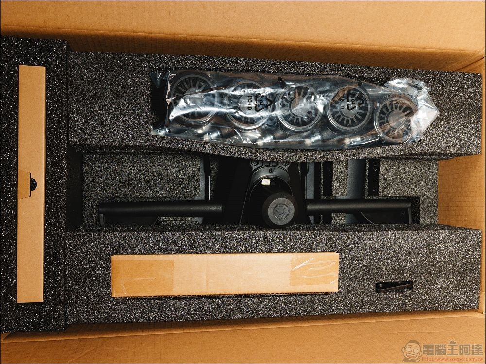Cooler Master Hybrid M 電競工學按摩椅 - 06 Cooler Master Hybrid M 電競工學按摩椅 - 06