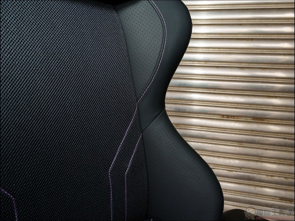 Cooler Master Hybrid M 電競工學按摩椅 - 14 Cooler Master Hybrid M 電競工學按摩椅 - 14