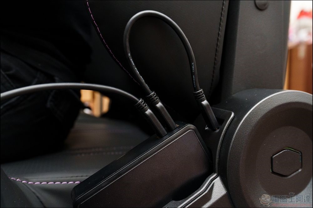 Cooler Master Hybrid M 電競工學按摩椅 - 26 Cooler Master Hybrid M 電競工學按摩椅 - 26