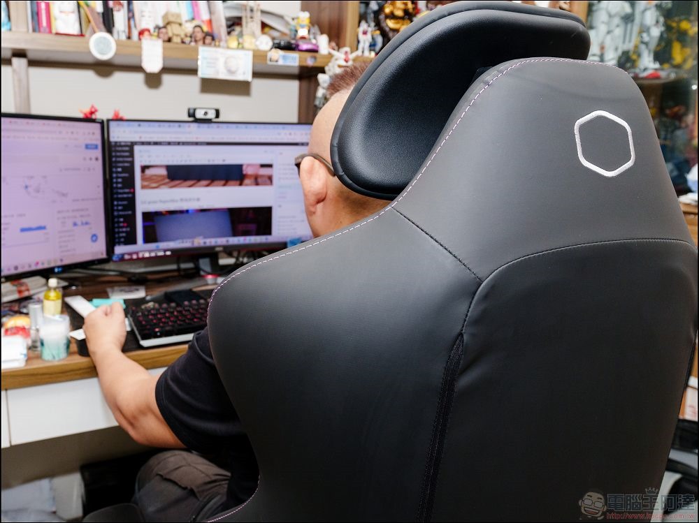 Cooler Master Hybrid M 電競工學按摩椅 - 48 Cooler Master Hybrid M 電競工學按摩椅 - 48