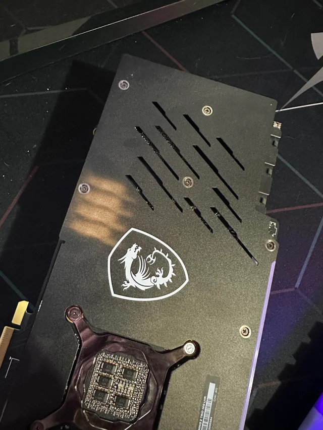 記憶體的 RGB 燈會損壞顯卡背板?國外多位玩家回報 - 電腦王阿達 記憶體的 RGB 燈會損壞顯卡背板?國外多位玩家回報 - 電腦王阿達