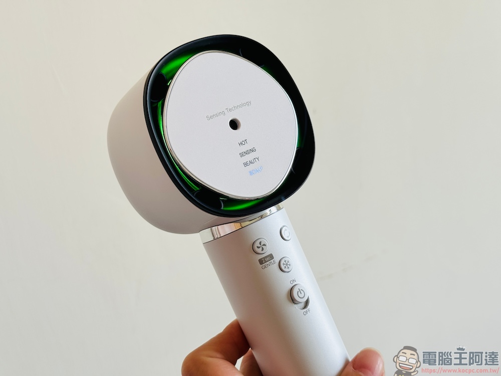 吹頭髮同時護髮!SHARP 四氣流水潤溫控吹風機|自動偵測距離溫控、專利 PCI 自動除菌離子、四氣流出風超快乾! - 電腦王阿達 吹頭髮同時護髮!SHARP 四氣流水潤溫控吹風機|自動偵測距離溫控、專利 PCI 自動除菌離子、四氣流出風超快乾! - 電腦王阿達