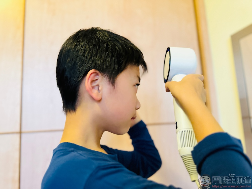 吹頭髮同時護髮!SHARP 四氣流水潤溫控吹風機|自動偵測距離溫控、專利 PCI 自動除菌離子、四氣流出風超快乾! - 電腦王阿達 吹頭髮同時護髮!SHARP 四氣流水潤溫控吹風機|自動偵測距離溫控、專利 PCI 自動除菌離子、四氣流出風超快乾! - 電腦王阿達