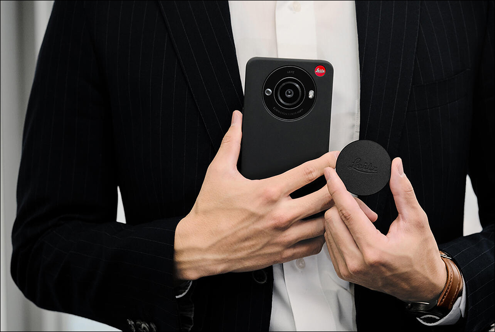 徠卡 Leitz Phone 3 於日本發表:配備「可變光圈」功能,模擬經典鏡頭散景 - 電腦王阿達 徠卡 Leitz Phone 3 於日本發表:配備「可變光圈」功能,模擬經典鏡頭散景 - 電腦王阿達