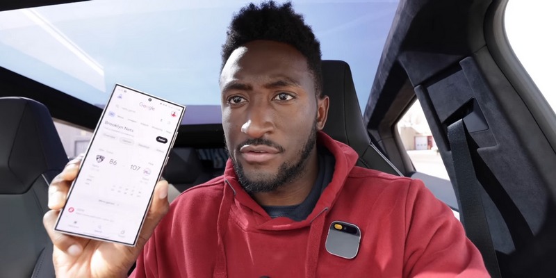 MKBHD 評測 AI pin 心得:回答慢、電池不穩、無法取代手機等多個痛點 - 電腦王阿達 MKBHD 評測 AI pin 心得:回答慢、電池不穩、無法取代手機等多個痛點 - 電腦王阿達