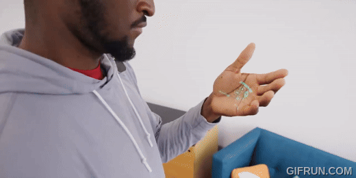 MKBHD 評測 AI pin 心得:回答慢、電池不穩、無法取代手機等多個痛點 - 電腦王阿達 MKBHD 評測 AI pin 心得:回答慢、電池不穩、無法取代手機等多個痛點 - 電腦王阿達