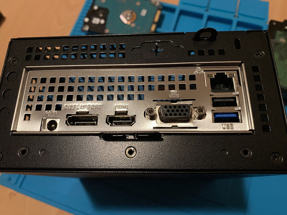 國外玩家花了 9 個月時間自製 RyzenDeck 掌機,完成男孩時的夢想 - 電腦王阿達 國外玩家花了 9 個月時間自製 RyzenDeck 掌機,完成男孩時的夢想 - 電腦王阿達