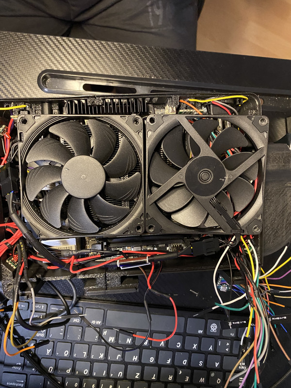國外玩家花了 9 個月時間自製 RyzenDeck 掌機,完成男孩時的夢想 - 電腦王阿達 國外玩家花了 9 個月時間自製 RyzenDeck 掌機,完成男孩時的夢想 - 電腦王阿達