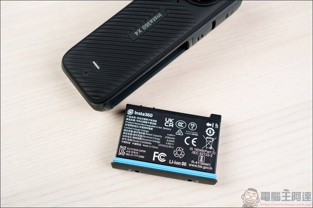 Insta360 X4 開箱動手玩:首款真 8K 全景運動相機,畫質全面提升 - 電腦王阿達 Insta360 X4 開箱動手玩:首款真 8K 全景運動相機,畫質全面提升 - 電腦王阿達