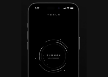 隨時可「召喚」，這就是 Tesla 的 Robotaxi 無人計程車服務
