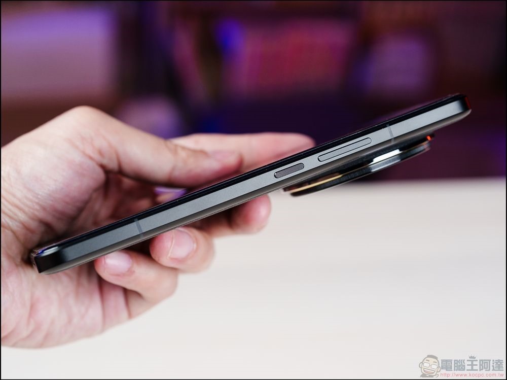 Xiaomi 14 Ultra 開箱 - 07 Xiaomi 14 Ultra 開箱 - 07