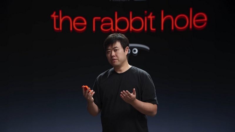 Rabbit R1 被踢爆只是應用程式？ Android 和 iPhone 都能使用 - 電腦王阿達