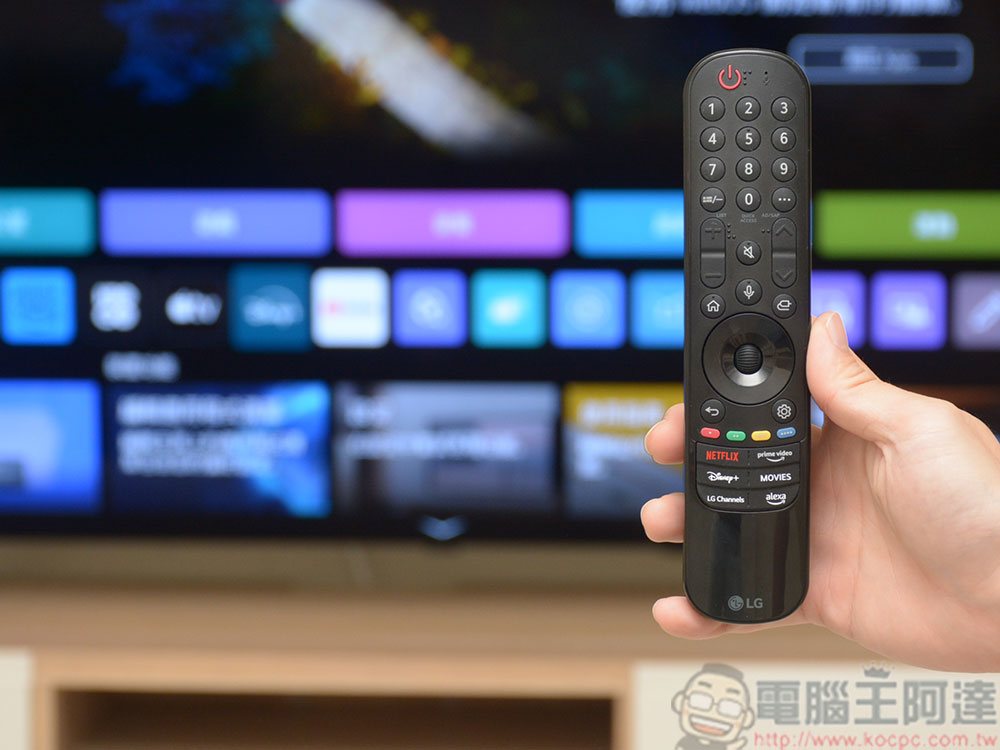 為什麼有時拍打遙控器就能讓它的功能復活? - 電腦王阿達 LG OLED 55 吋 B4 經典系列智慧顯示器開箱、實測:頂級影音效果打造個人專屬劇院 - 電腦王阿達