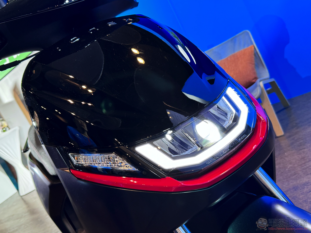 光陽揭露 Ionex UNO「以度計費+充換合一」最新電動機車系統,TCS 與智慧功能搭載的 S Techno 與輕巧有型 CoolOne 換電小車登場 - 電腦王阿達 光陽揭露 Ionex UNO「以度計費+充換合一」最新電動機車系統,TCS 與智慧功能搭載的 S Techno 與輕巧有型 CoolOne 換電小車登場 - 電腦王阿達