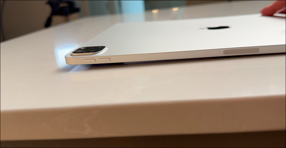 全新 M4 iPad Pro 在暴力測試影片,史上最薄 Apple 裝置,抗彎曲能力表現比前一代更好!(但還是不建議去折它 - 電腦王阿達 全新 M4 iPad Pro 在暴力測試影片,史上最薄 Apple 裝置,抗彎曲能力表現比前一代更好!(但還是不建議去折它 - 電腦王阿達