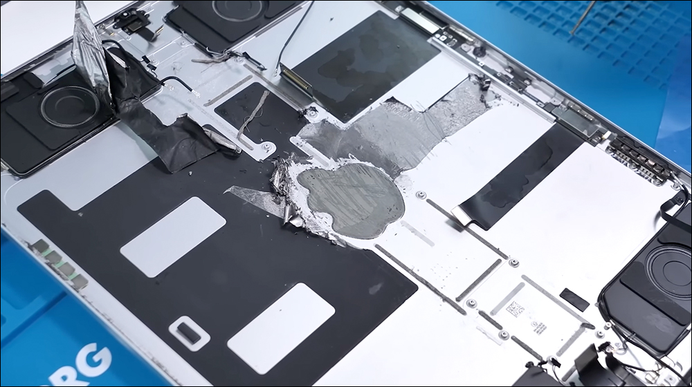 傳 Apple 自研 5G 晶片將於 iPhone SE 4 首發,接著才輪到 Ultra / Slim 高階款 - 電腦王阿達 傳 Apple 自研 5G 晶片將於 iPhone SE 4 首發,接著才輪到 Ultra / Slim 高階款 - 電腦王阿達