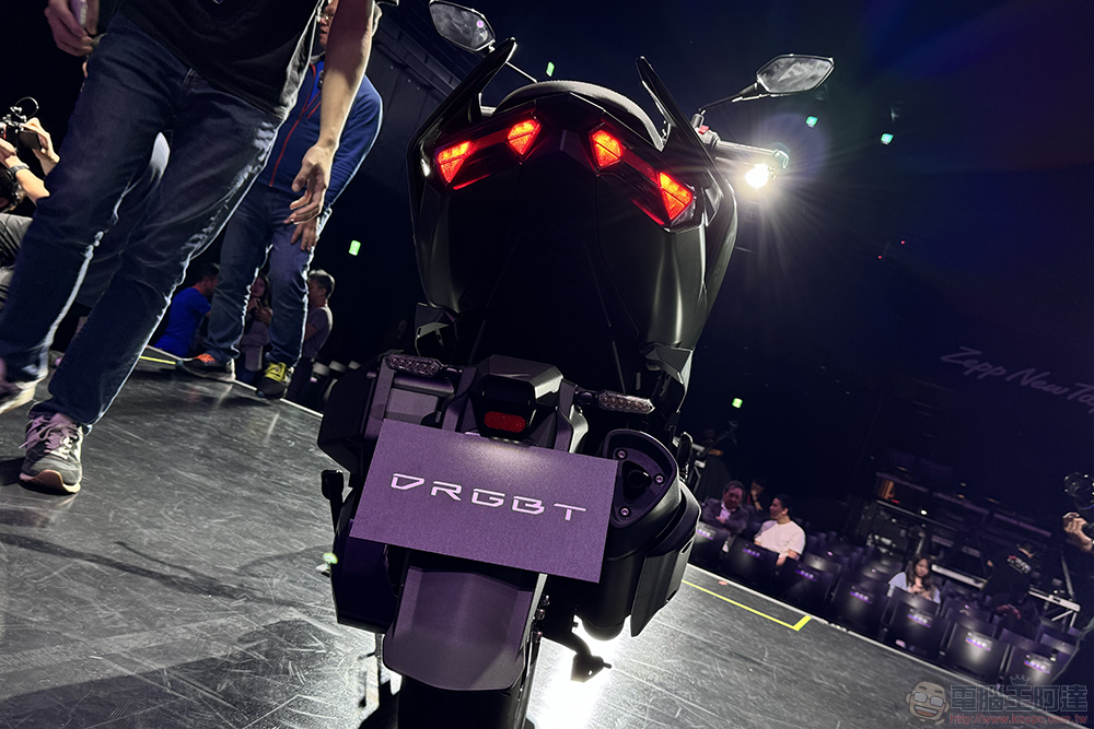 動力升級至 16 匹!三陽新一代 DRG BT 新龍王在台發表 - 電腦王阿達 動力升級至 16 匹!三陽新一代 DRG BT 新龍王在台發表 - 電腦王阿達