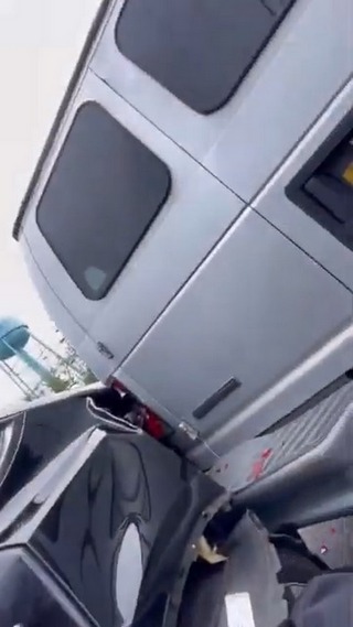 特斯拉安全防護再發威!嚴重連環車禍中護UFC戰將安然無恙 - 電腦王阿達 特斯拉安全防護再發威!嚴重連環車禍中護UFC戰將安然無恙 - 電腦王阿達